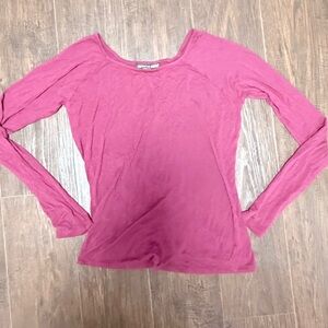 AMERICAN DREAM FITTED LONG SLEEVE TEE SHIRT WINE PLUM COLOR NO ISSUES